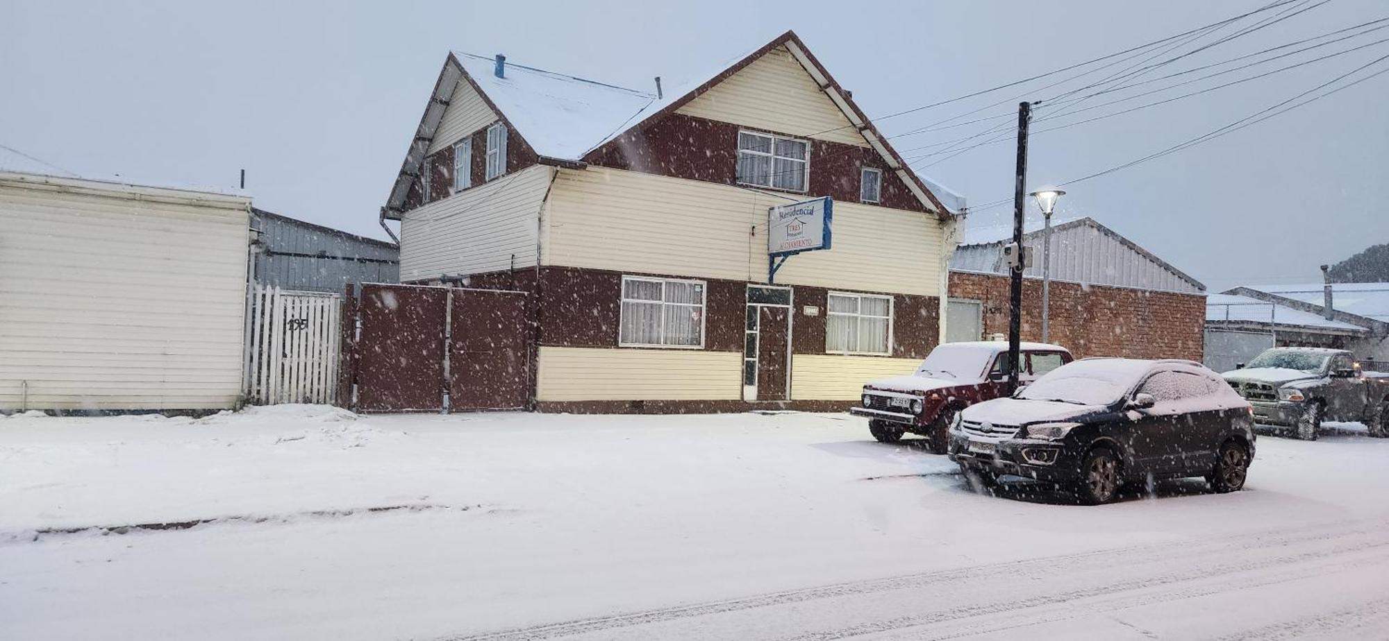 Residencial Tres Hermanos Punta Arenas Eksteriør bilde